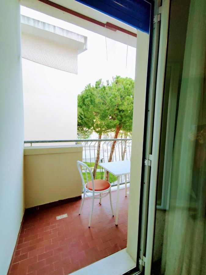 Hotel Adria B&B Misano Adriatico Exterior foto