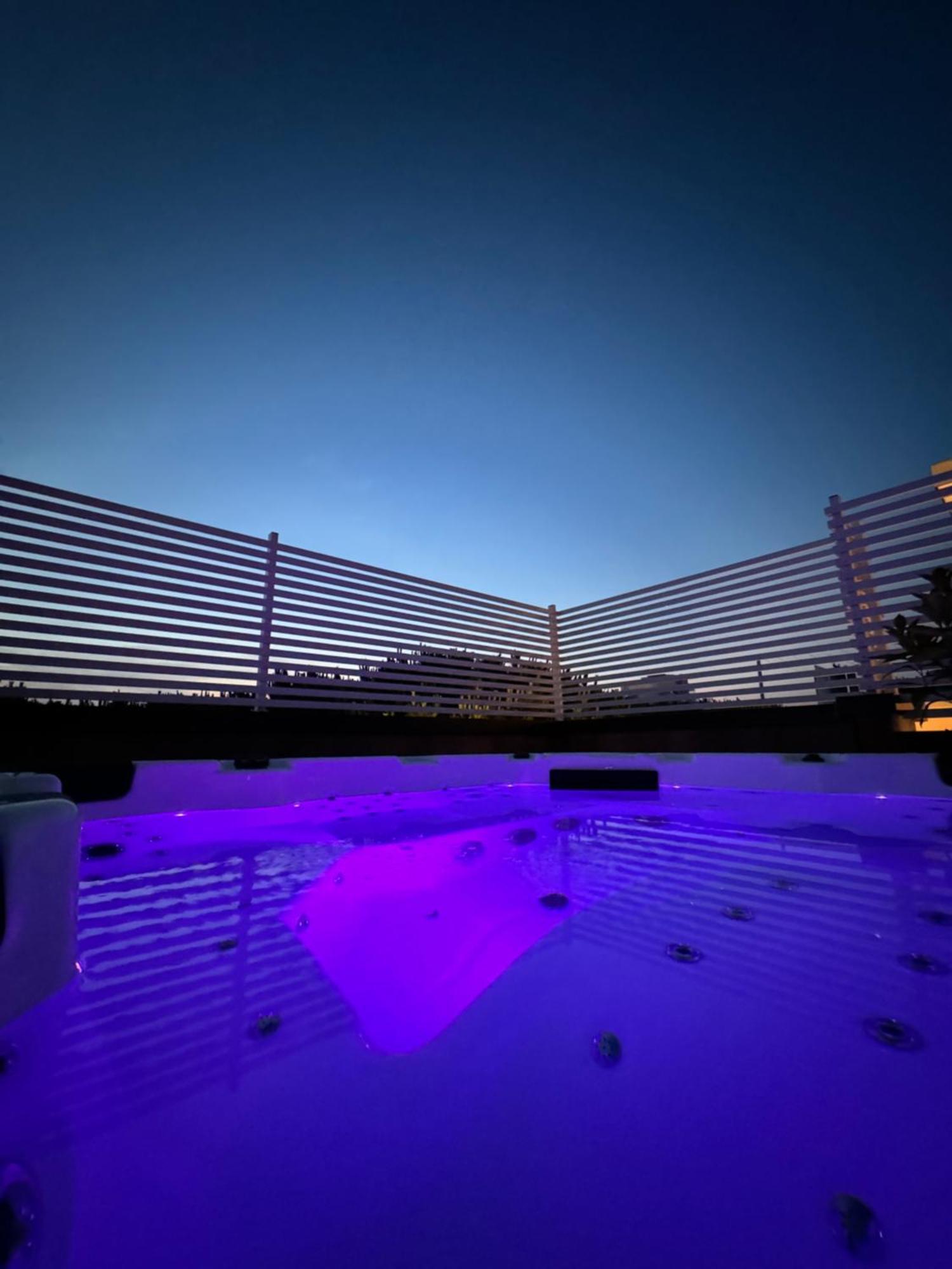 Hotel Adria B&B Misano Adriatico Exterior foto